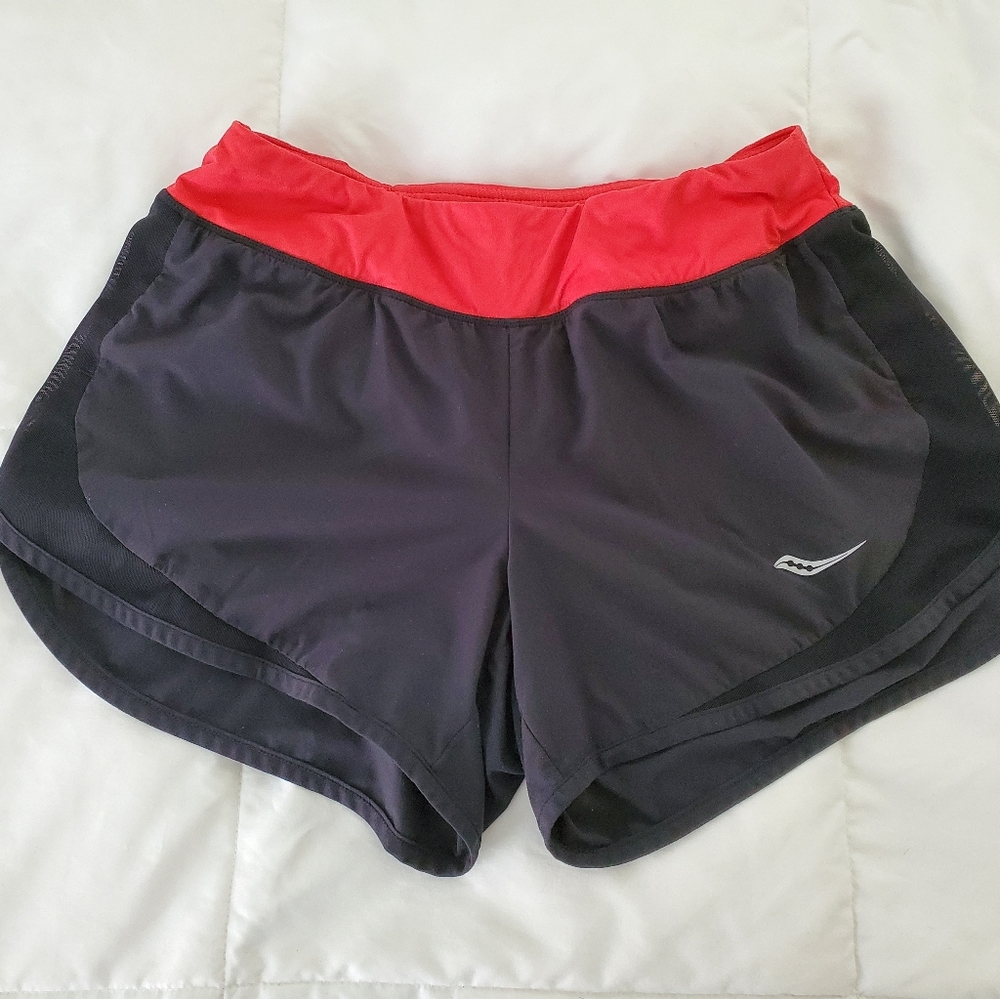 Saucony Running shorts size S